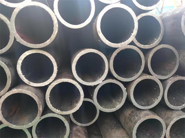浙江10#结构用无缝钢管